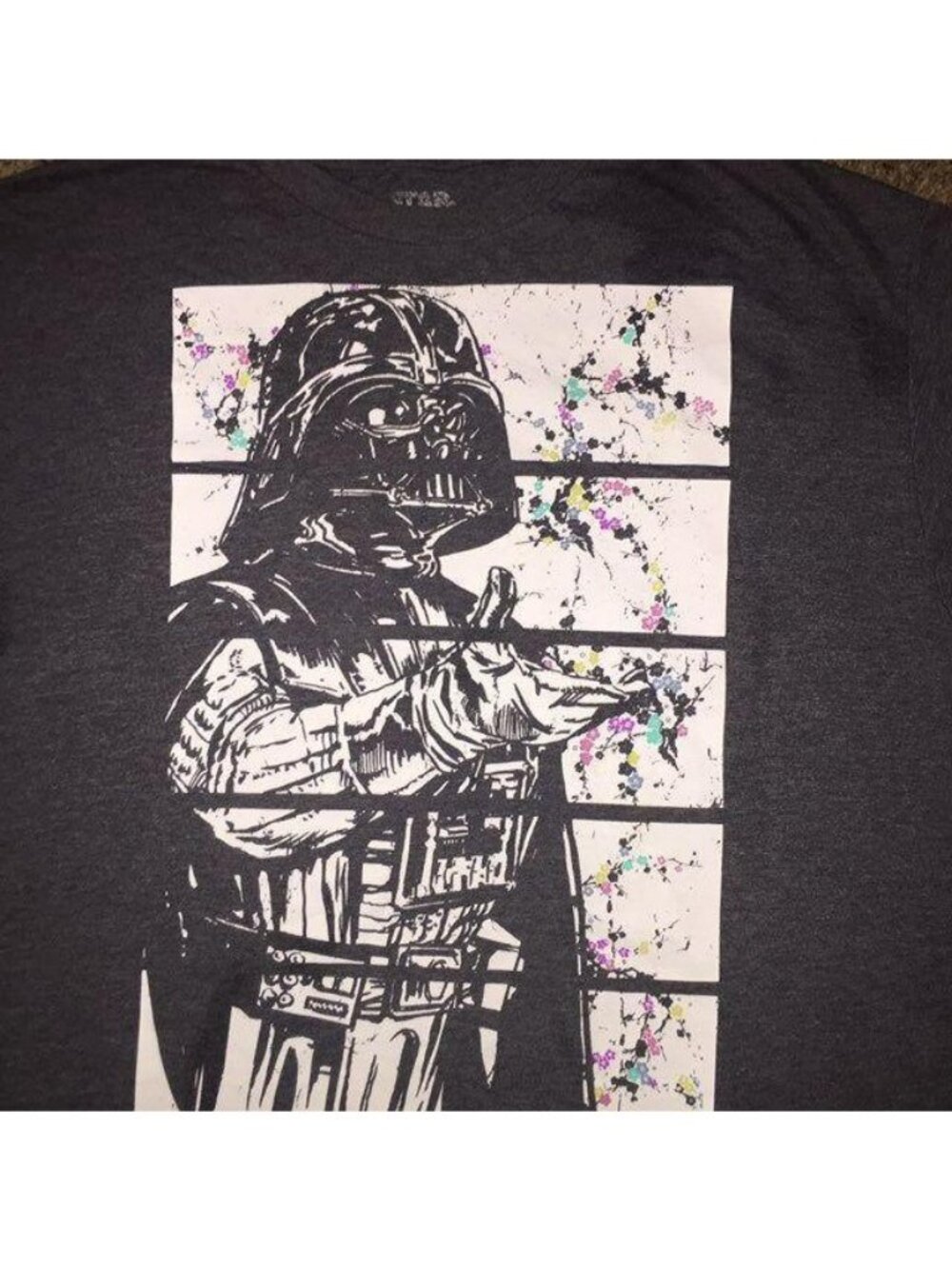 Star Wars Darth Vader Floral Graphic T Shirt Mens L Gray Fifth Sun Used - Picture 2 of 5